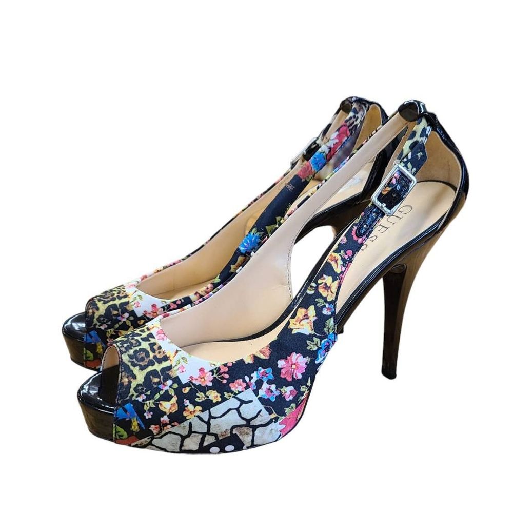 GUESS Hondo 2 Black Floral Open Toe Platform Heels 8.5